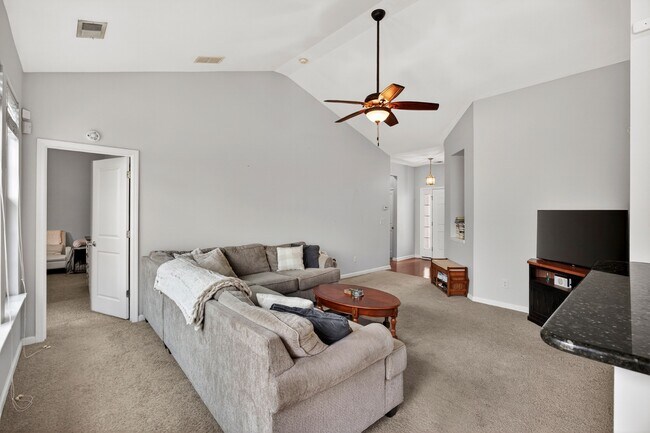 Building Photo - 7736 Kinston St