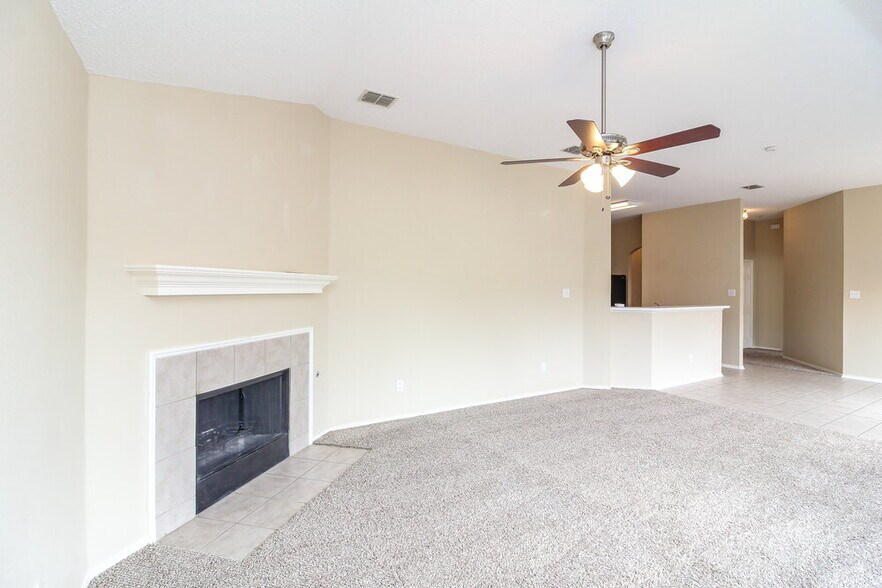 Building Photo - 2024 Northridge Dr