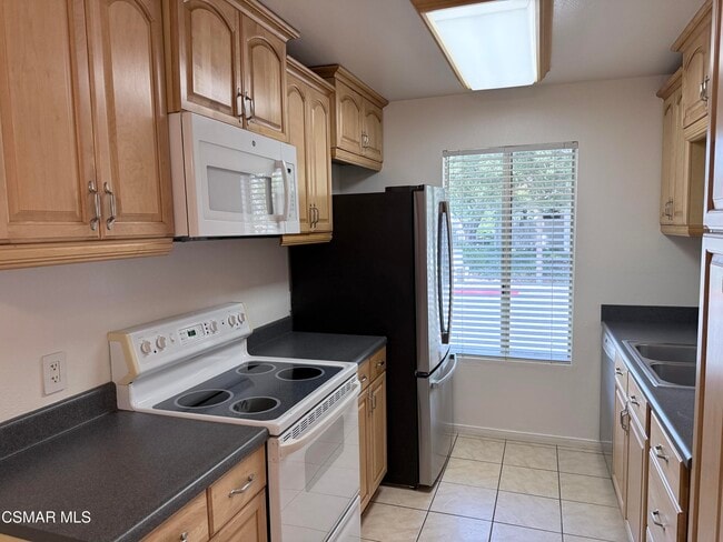 Building Photo - 1782 Orinda Ct