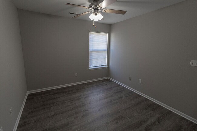 Building Photo - 4014 Arctic Fox Dr