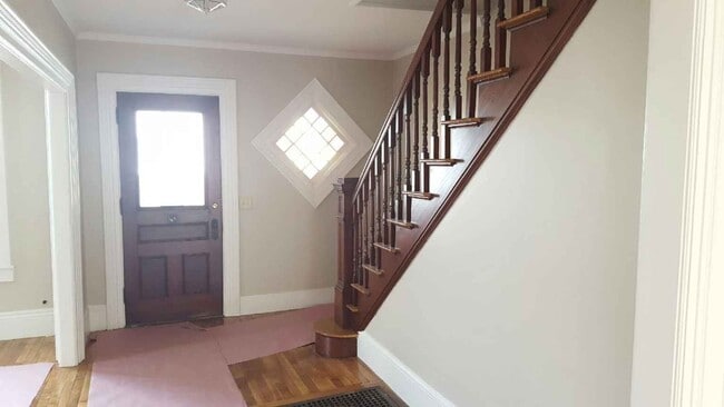 Building Photo - 189 South St