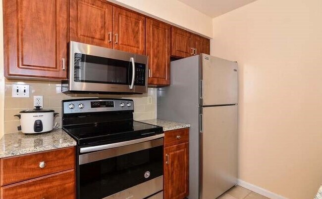 Building Photo - 21740 Calamary Cir