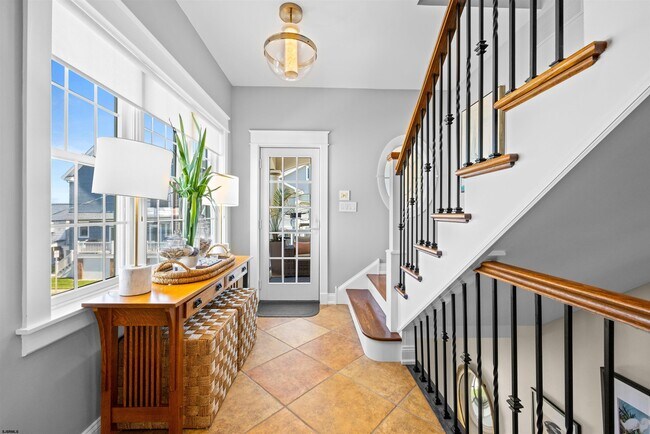 Building Photo - 28 N Colgate Ave