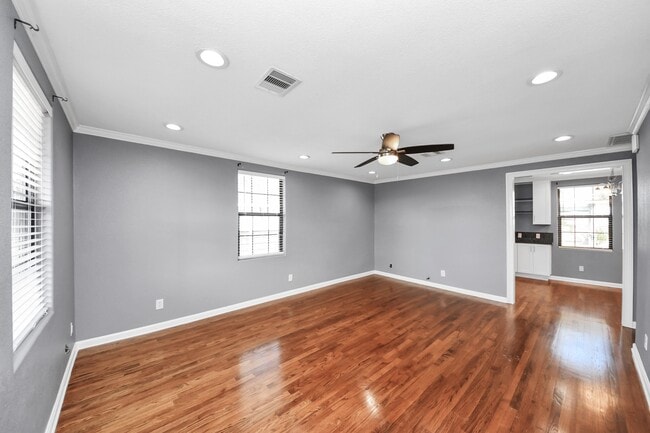 Building Photo - 5635 Mc Cracken Rd