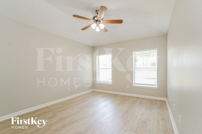 Building Photo - 833 Oak Arbor Cir