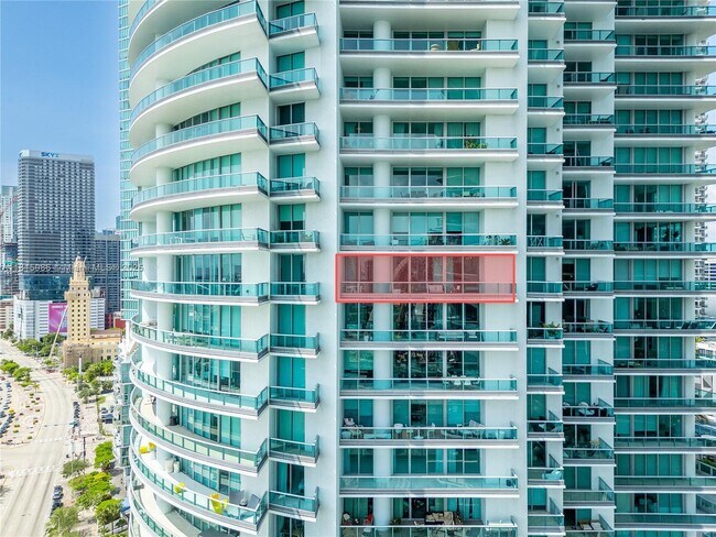 Building Photo - 900 Biscayne Blvd