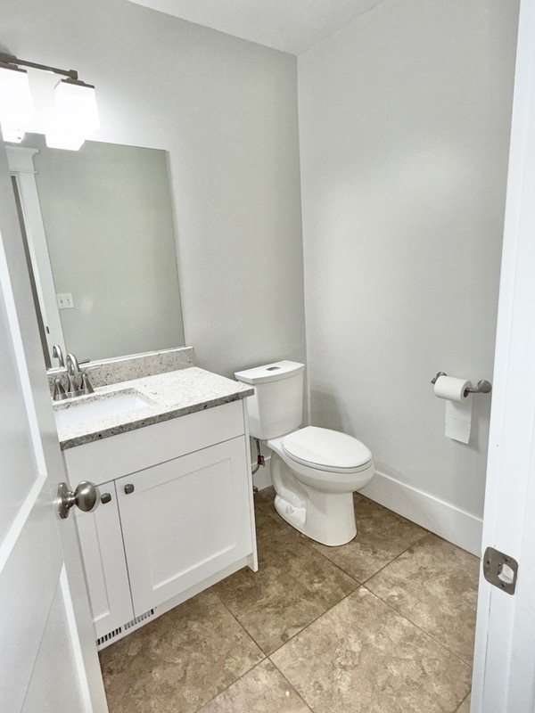 Building Photo - 1729 Colchester Ct