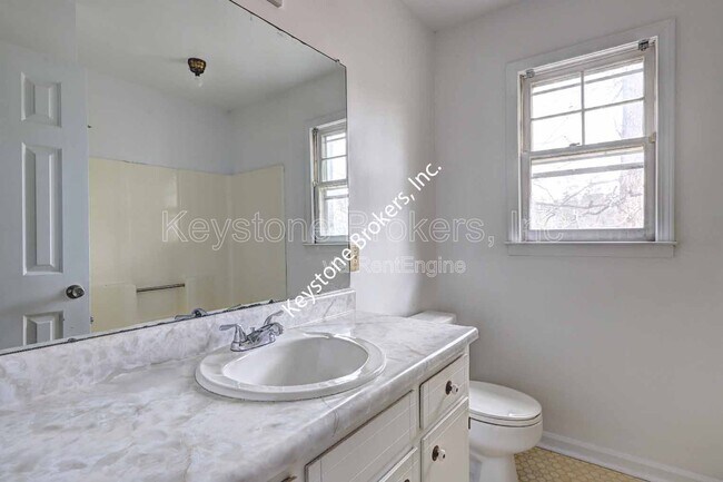 Building Photo - 119 Windermere Cir