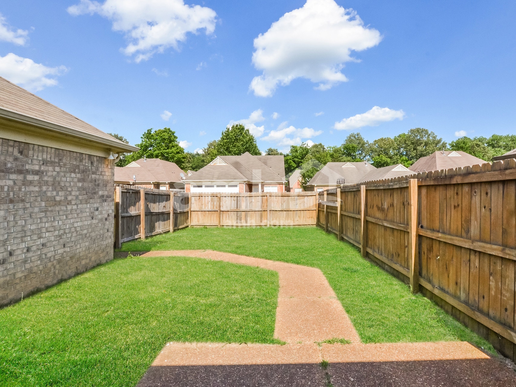 Building Photo - 1110 E Cortona Cir