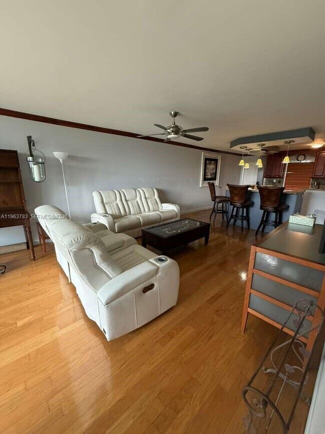 Building Photo - 2691 S Course Dr