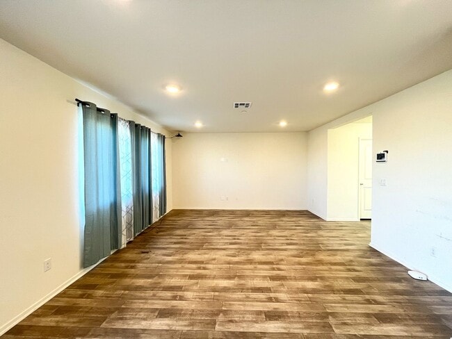 Building Photo - Newly Built 3 Bedroom, 2.5 bathroom Home in Adelanto, CA.