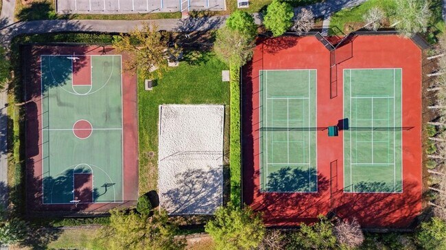 Building Photo - 10815 Ichetucknee Wy