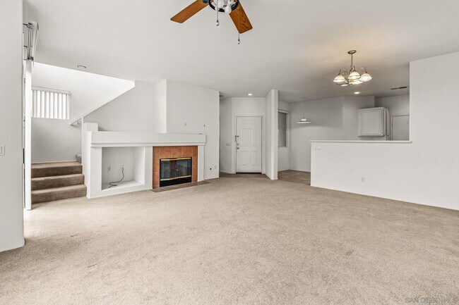 Building Photo - 5544 Renaissance Ave