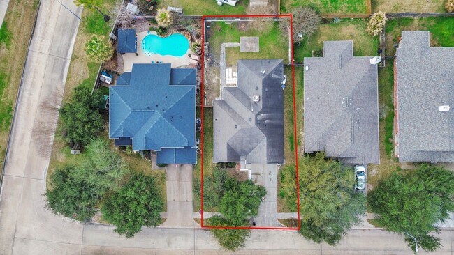 Building Photo - 14707 Country Rose Ln
