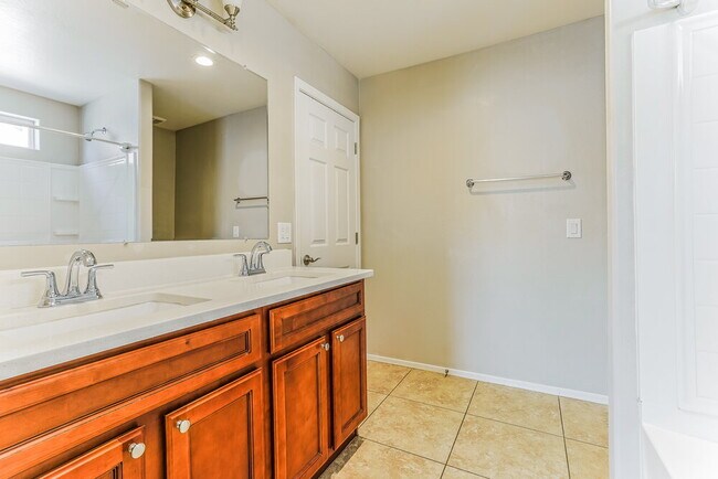 Building Photo - 8127 S 5th Ave