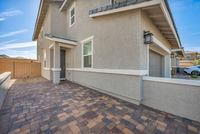 Building Photo - 688 Monroe Hl Pl