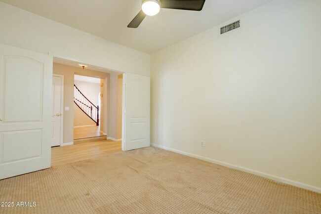 Building Photo - 1153 W Windhaven Ave