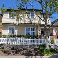 Building Photo - Big Beautifully updated 4-bedroom 2.5 bath...