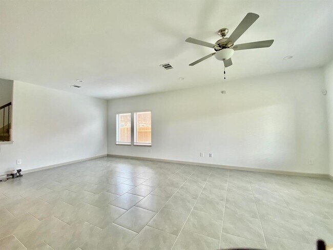Building Photo - 1515 Wells Manor Ln