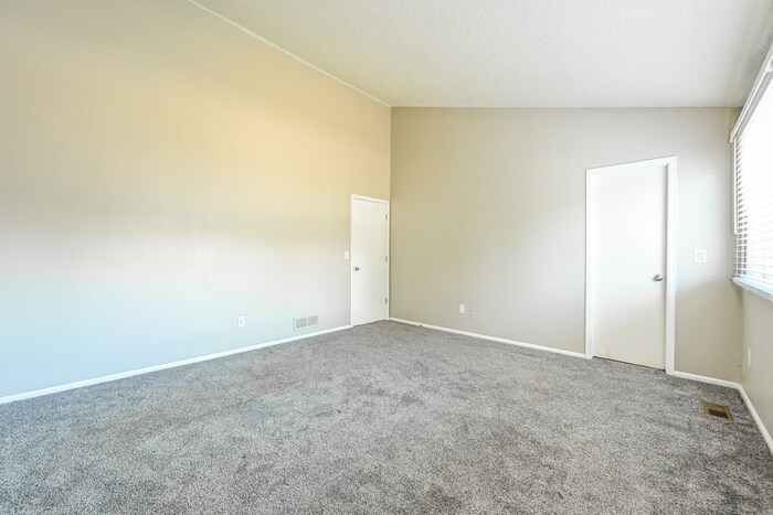 Building Photo - 3577 S Halifax Way