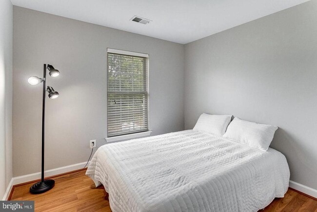 Building Photo - 14220 Madrigal Dr