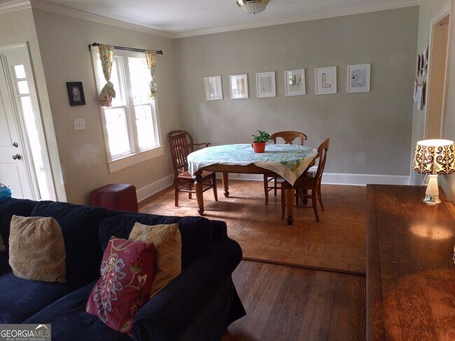 Building Photo - 170 Windsor Ct