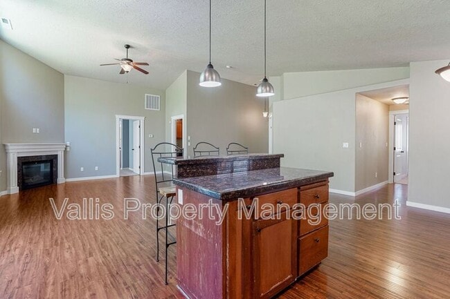 Building Photo - 2387 Equestrian Loop S
