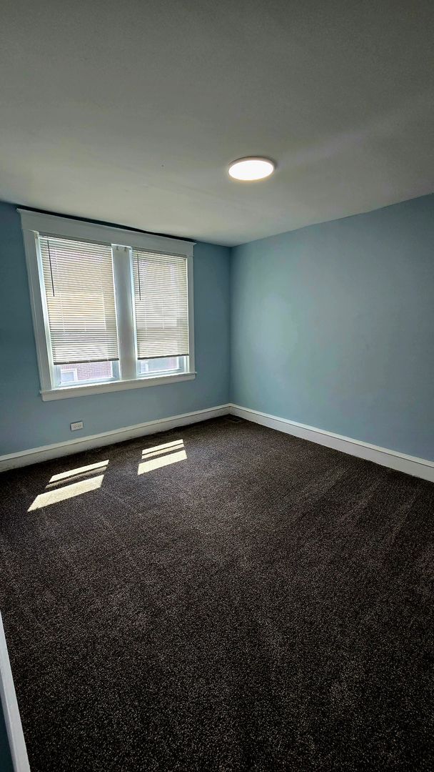 Building Photo - 3 Bedroom, 2 Bath in City of Wilmington