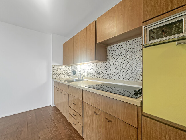 Building Photo - 4250 N Marine Dr