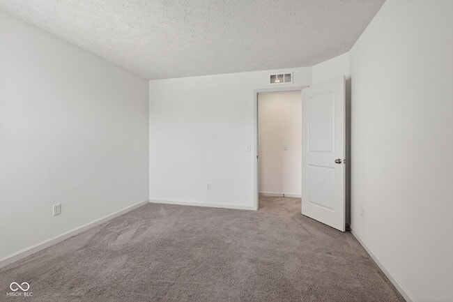 Building Photo - 14154 Tenbury Wy