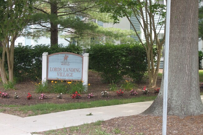 Community Entrance View - 4454 Lord Loudoun Ct