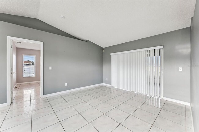 Building Photo - 5216 Heatherstone Ct