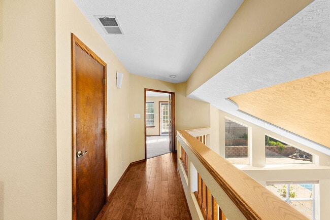 Building Photo - 9441 Allande Rd NE