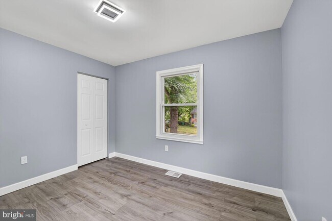 Building Photo - 3604 Halloway N