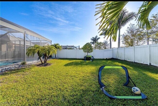 Building Photo - 3320 Pilot Cir