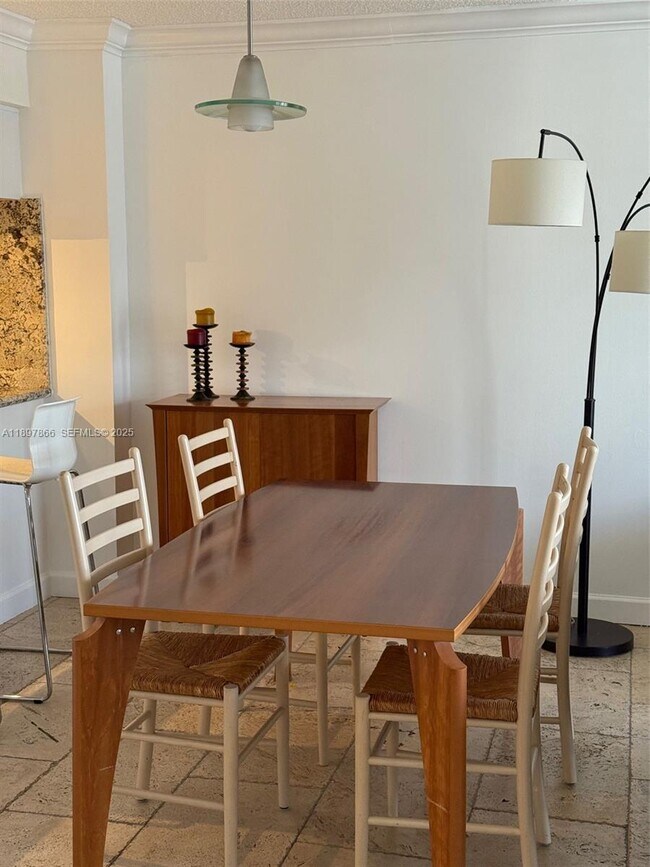 Building Photo - 5701 Collins Ave