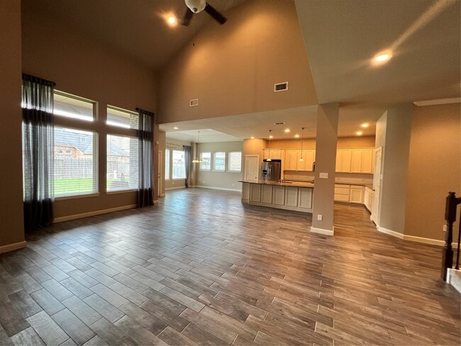 Building Photo - 3318 Suffolk Creek Ln