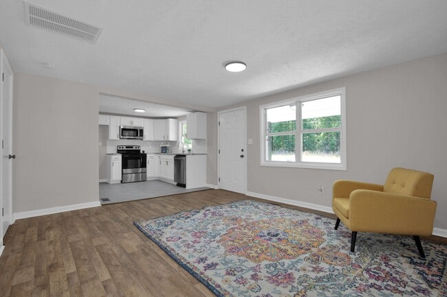 Building Photo - 1613 Halsey Loop