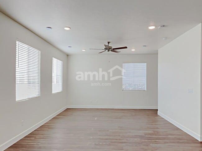 Building Photo - 11128 S Seagrass Dr