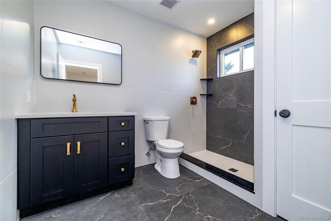 Building Photo - 62 Central Ave