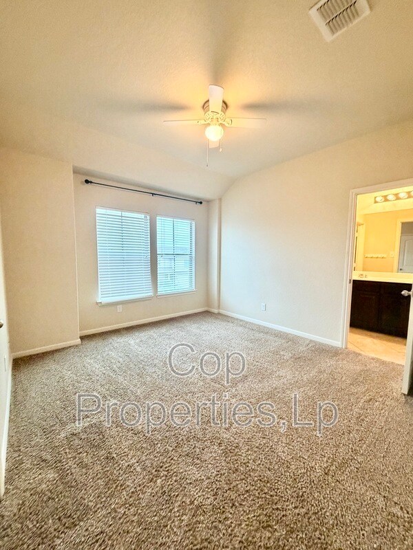 Building Photo - 8919 Olmstead Park