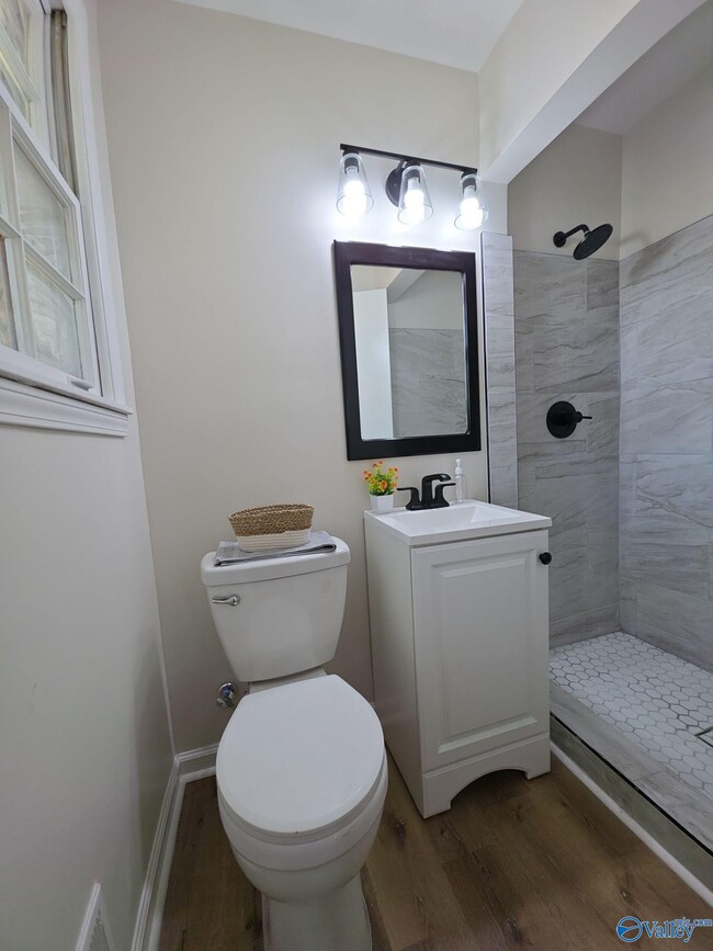 Building Photo - 3619 Hester Ln NW