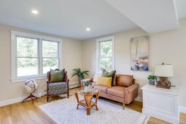 Building Photo - 126 Twin Hill Rd