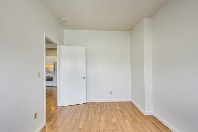 Building Photo - 1707 36th Ave