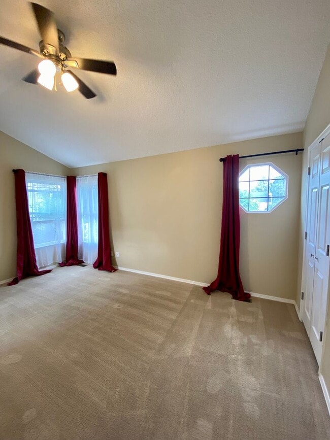 Building Photo - 4 Bedrooms on Corner Lot in 80920!  Dog Friendly!