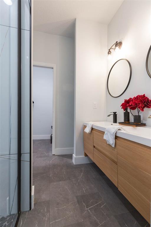 Building Photo - 2013 E Waters Ave