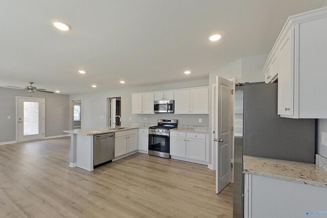 Building Photo - 101 Denise Dr