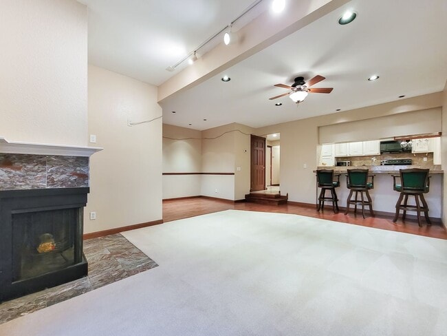 Building Photo - Cascade Mountain View Retreat: Elegant 2BR Condo in Downtown Redmond