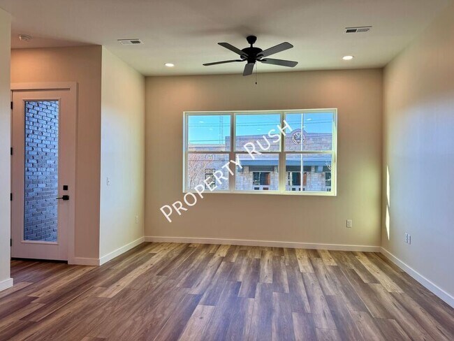 Building Photo - 1861 Zeta Way