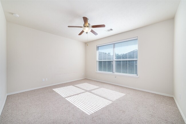 Building Photo - 16907 Great Oaks Glen Dr